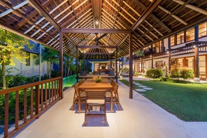 Vila Deluks, 4 kamar tidur, pemandangan lembah | Ruang makan