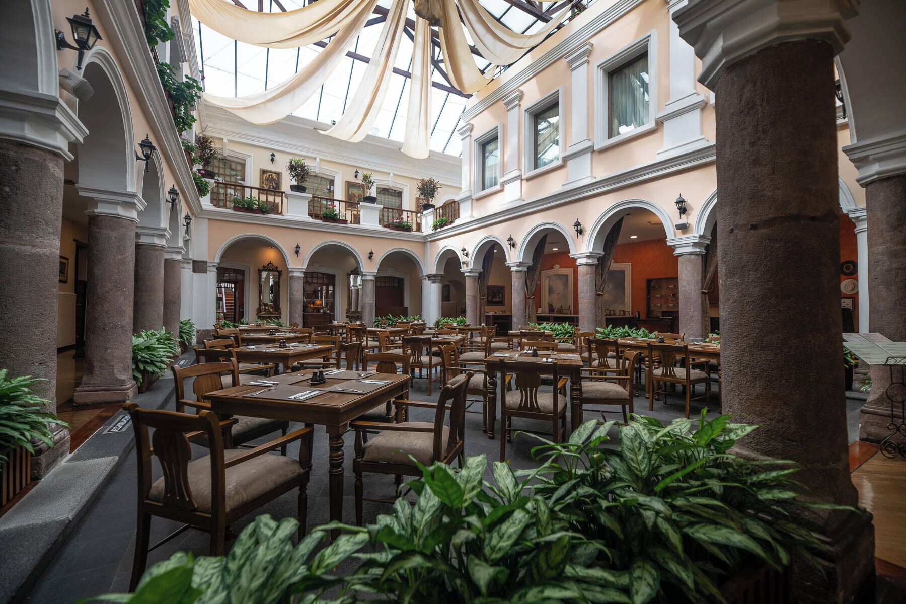 breakfast, lunch and dinner served