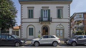 Front of property - Art Relais (Lucca)