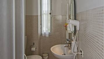 Articles de toilette de luxe, sĂšche-cheveux