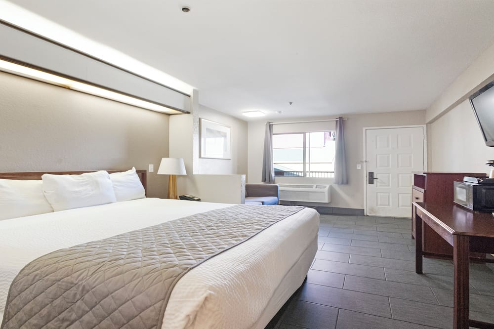 Budget Inn and Suites