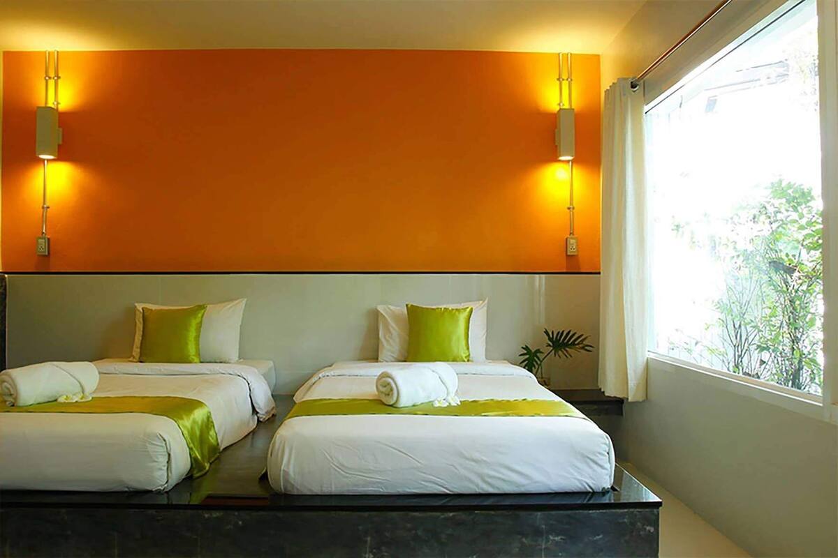 Minibar, in-room safe, free WiFi, bed sheets