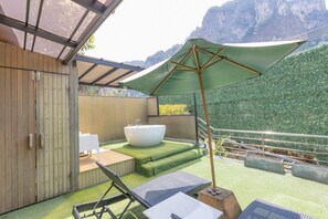 Grand Deluxe Pool Side | Minibar, in-room safe, free WiFi, bed sheets - Aonang Paradise Resort (Krabi)