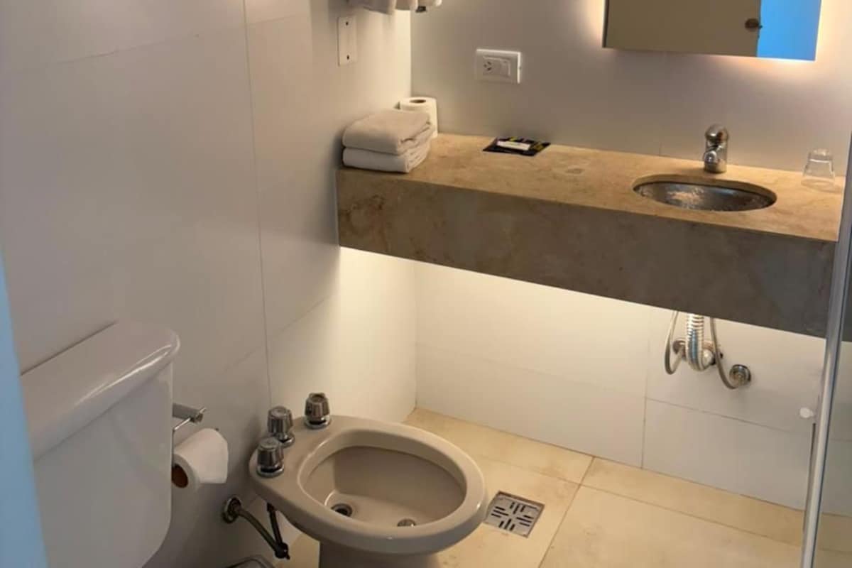 Bathroom | Free toiletries, hair dryer, bidet, towels