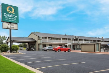 Quality Inn & Suites Big Rapids near University