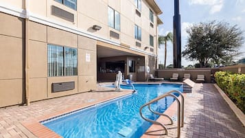 Alberca al aire libre