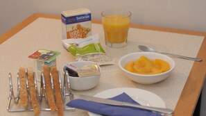 Petit déjeuner préparé sur commande servi tous les jours en supplément