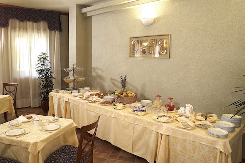 Desayuno continental incluido entre semana