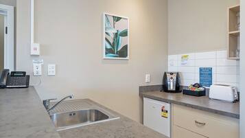 Căn hộ, 2 phòng ngủ | Bếp nhỏ riêng | Tủ lạnh, dụng cụ pha cà phê/trà, ấm điện