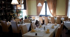 Lunch and dinner served - Albergo Sapori  (Vergato)