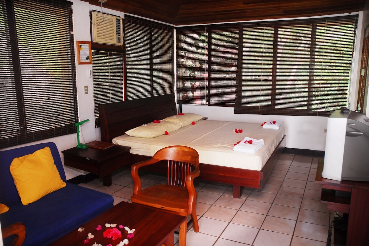 Muebles diferentes y wifi gratis 
