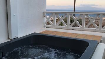 Bañera de hidromasaje privada