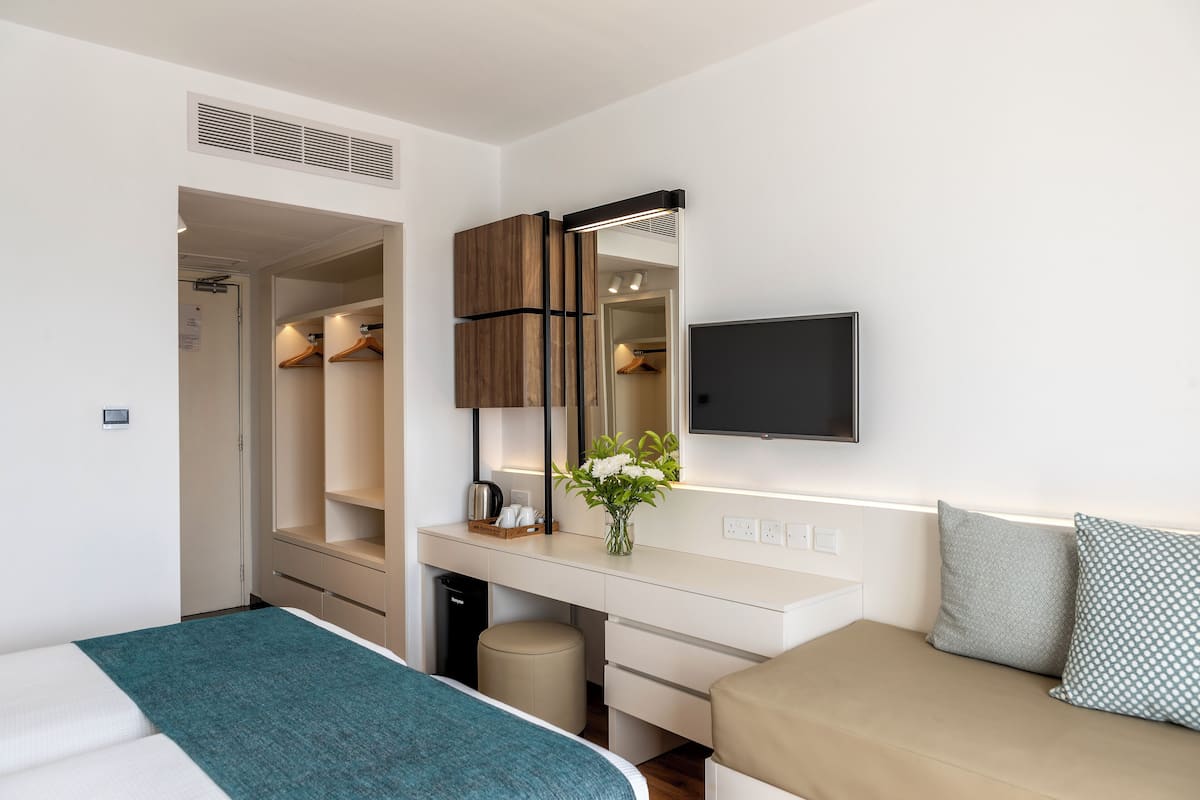 Chambre Double ou avec lits jumeaux | 1 chambre, coffres-forts dans les chambres, bureau, lits bébé (gratuits)