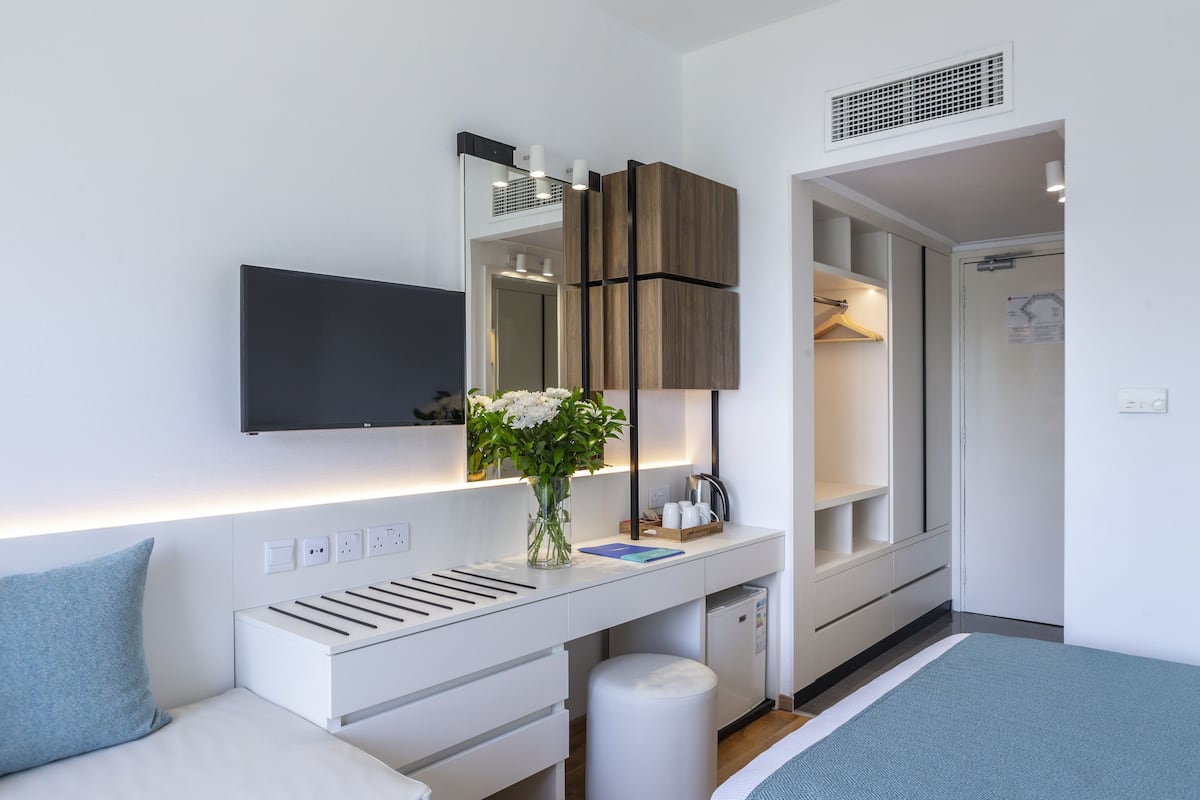 1 bedroom, in-room safe, desk, free cots/infant beds