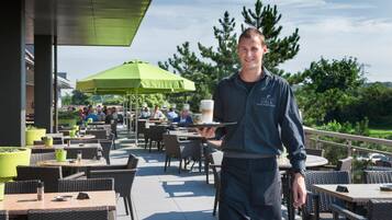 Breakfast, lunch and dinner served