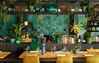 Breakfast, lunch and dinner served