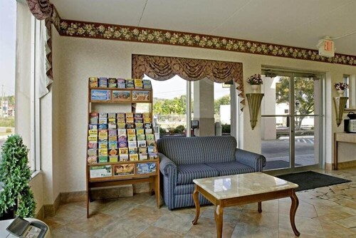 Americas Best Value Inn Suites Knoxville North