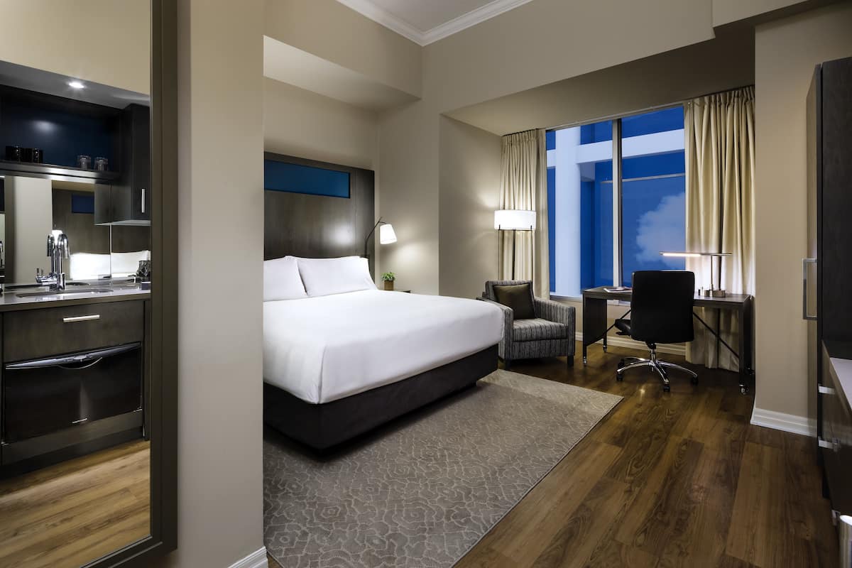 1 bedroom, premium bedding, pillowtop beds, in-room safe