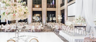 One King West Hotel & Residence