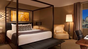 Suite, 1 King Bed, Non Smoking | 1 bedroom, premium bedding, pillowtop beds, in-room safe