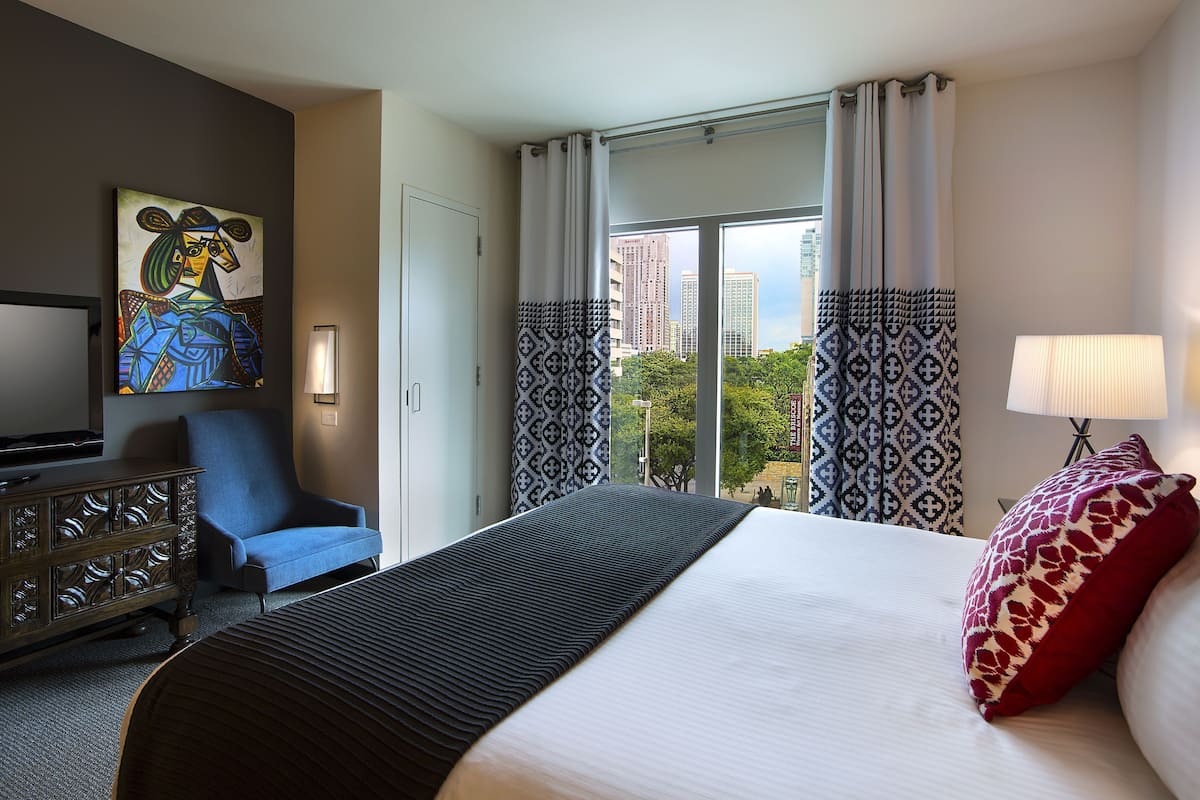 1 bedroom, premium bedding, pillowtop beds, in-room safe