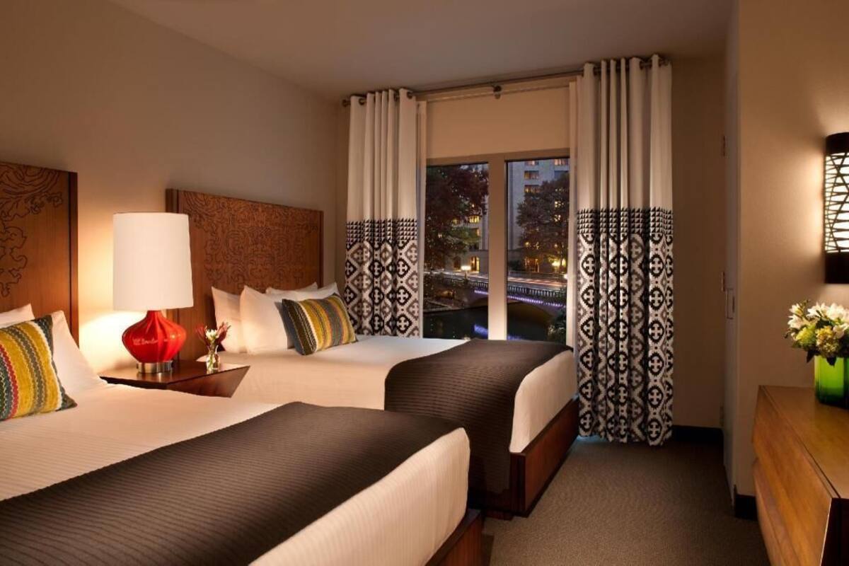 1 bedroom, premium bedding, pillowtop beds, in-room safe