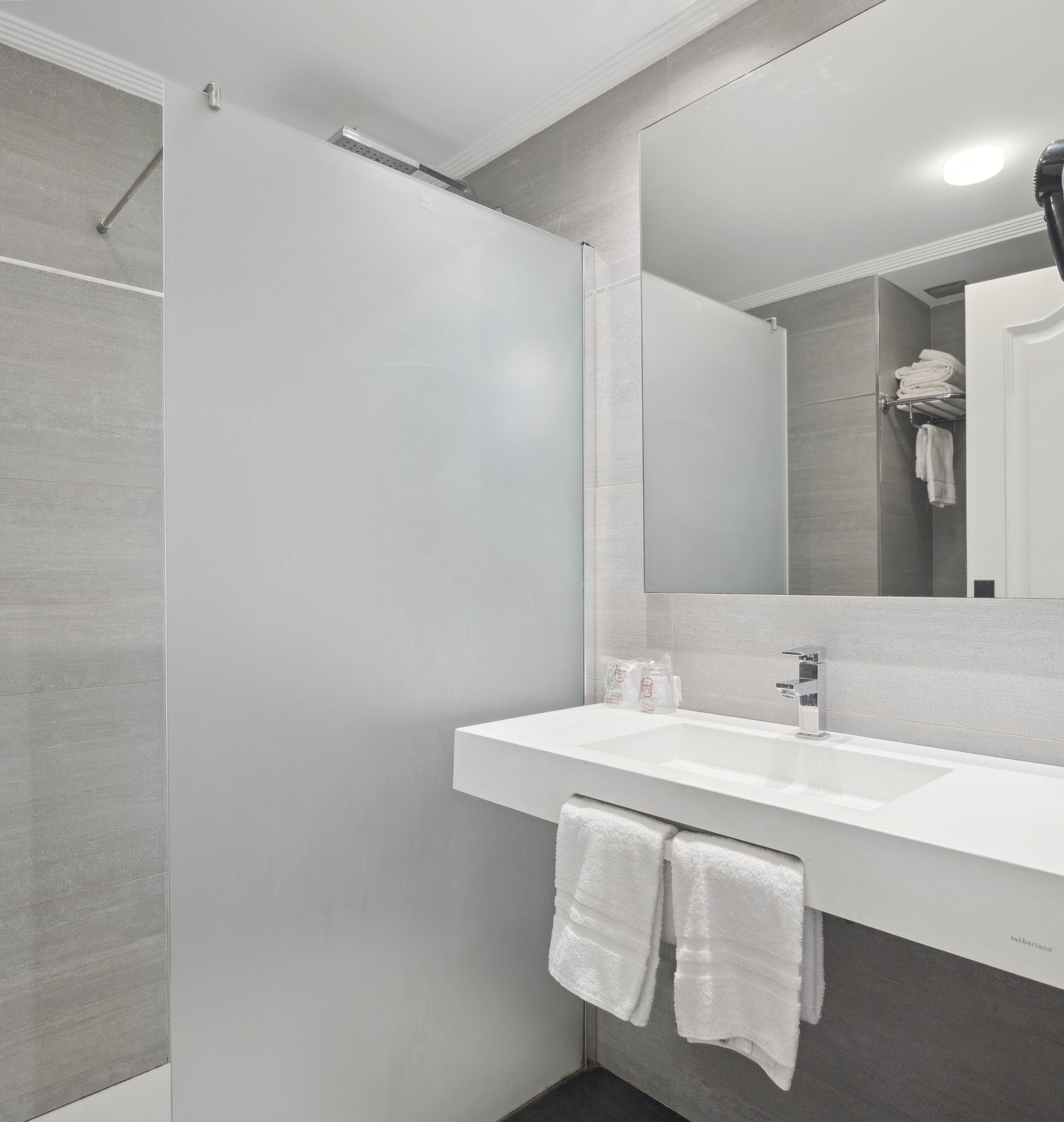 twin room | bathroom | hair dryer, towels