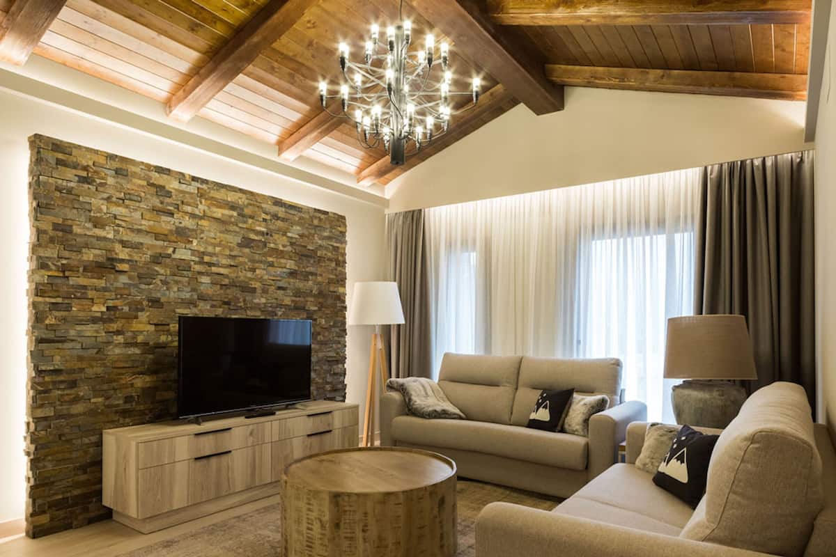 Luxe suite | 1 slaapkamer, een kluis op de kamer, een bureau