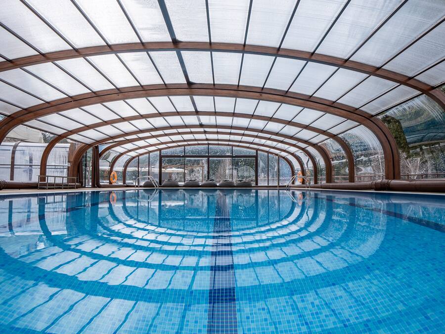 Indoor pool, outdoor pool