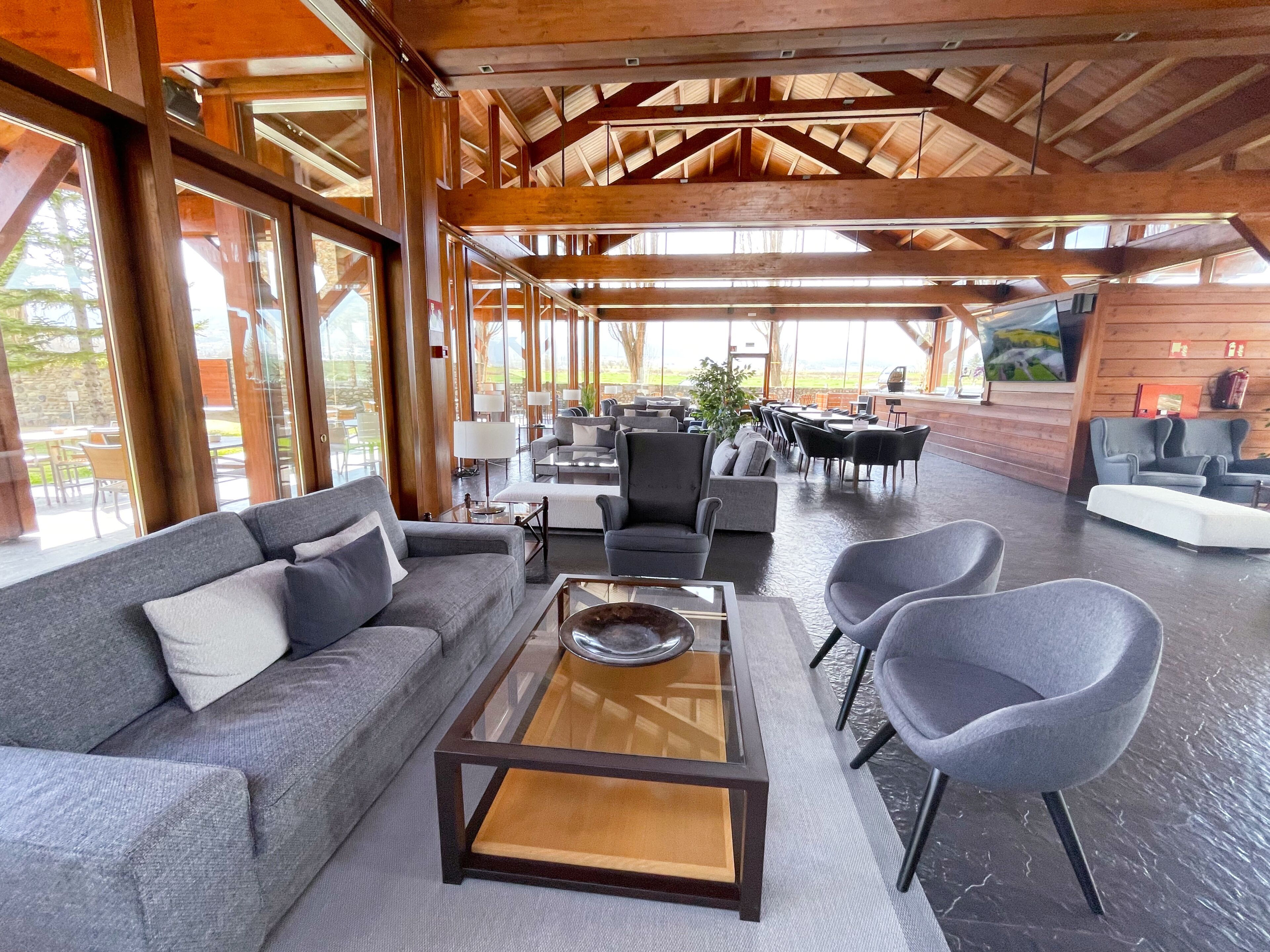 Télévision à écran plat