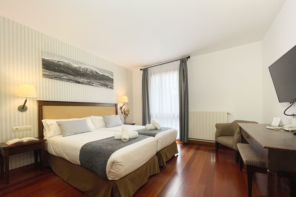 In-room safe, desk, blackout drapes, soundproofing