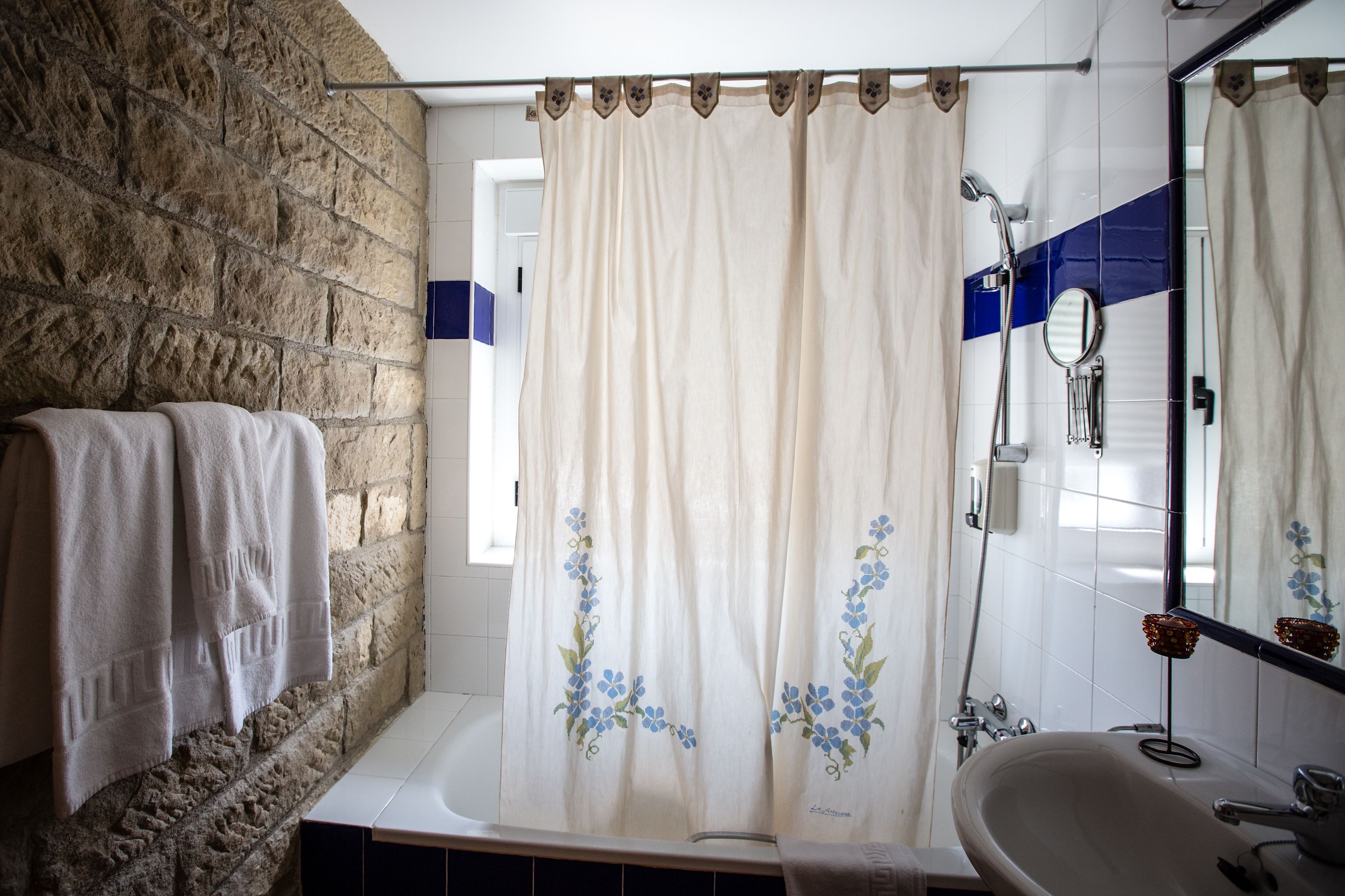 double room, 1 double bed | bathroom | free toiletries, towels