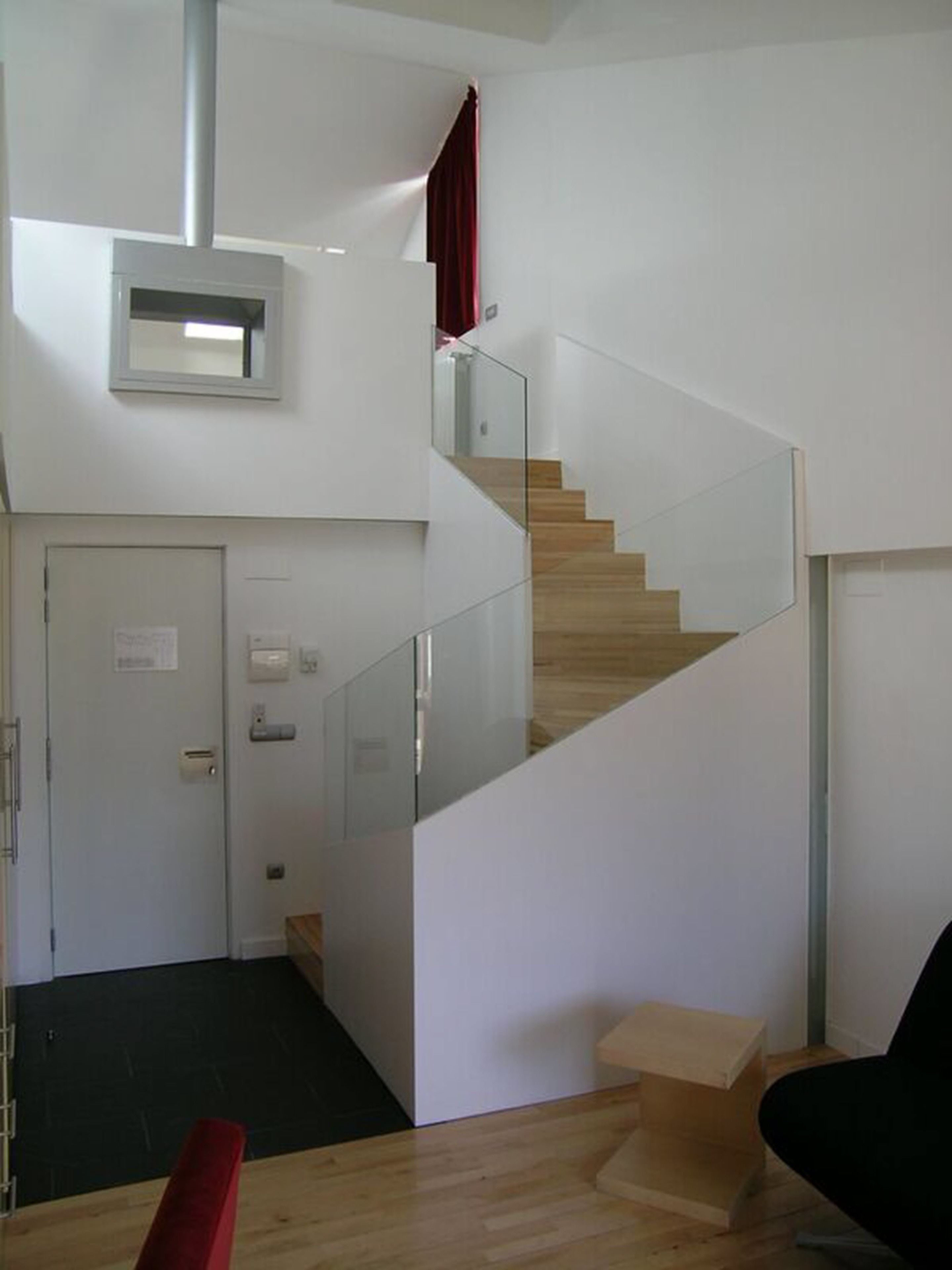 suite, jetted tub (duplex) | living area | tv