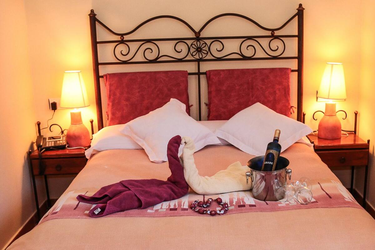 Standard Room | Minibar, in-room safe, desk, rollaway beds