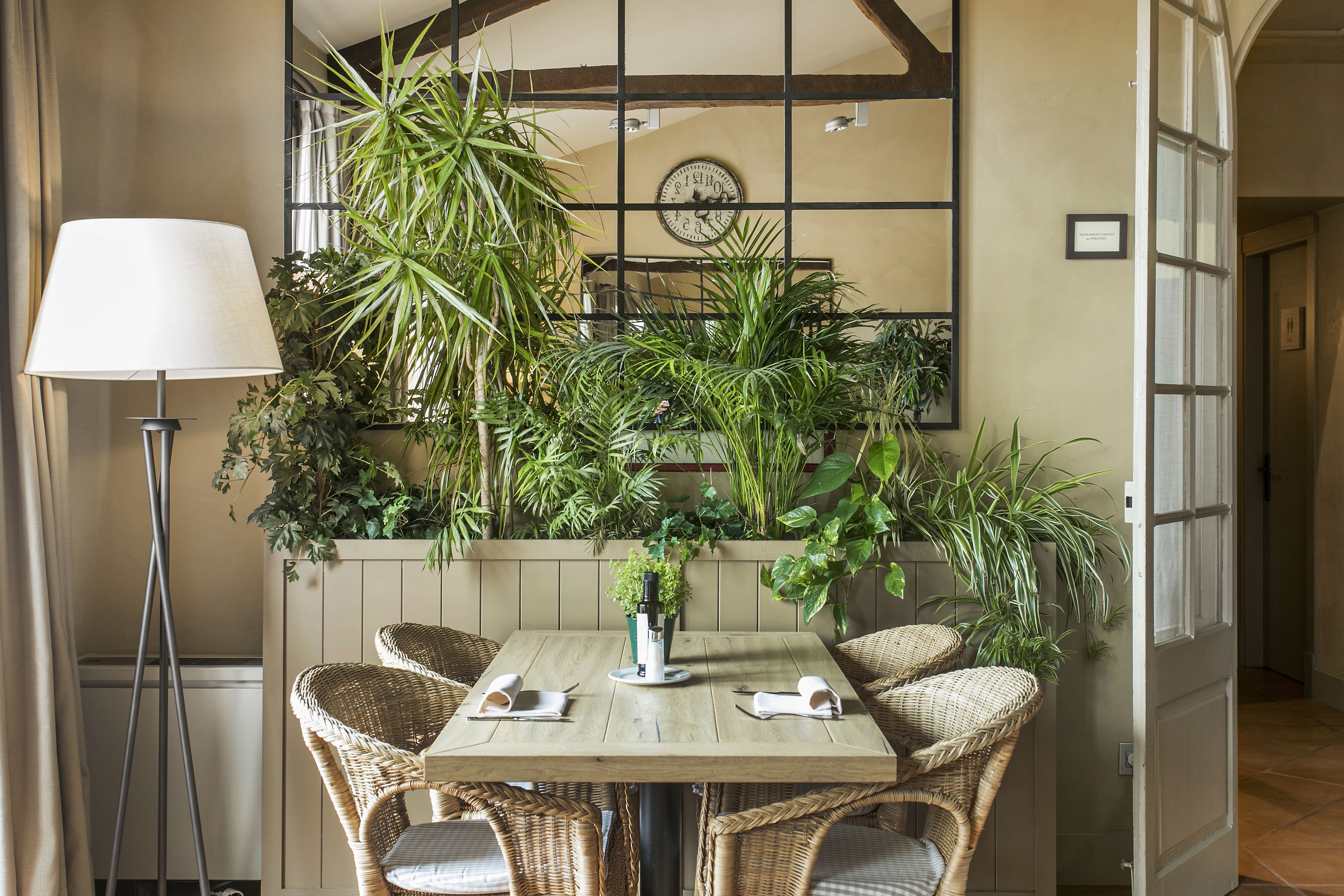 Desayuno buffet todos los días (EUR 12 por persona) 