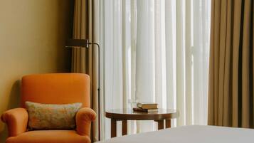 Superior Triple Room | In-room safe, desk, laptop workspace, soundproofing