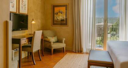 Bremon Boutique Hotel by Grup Duquessa