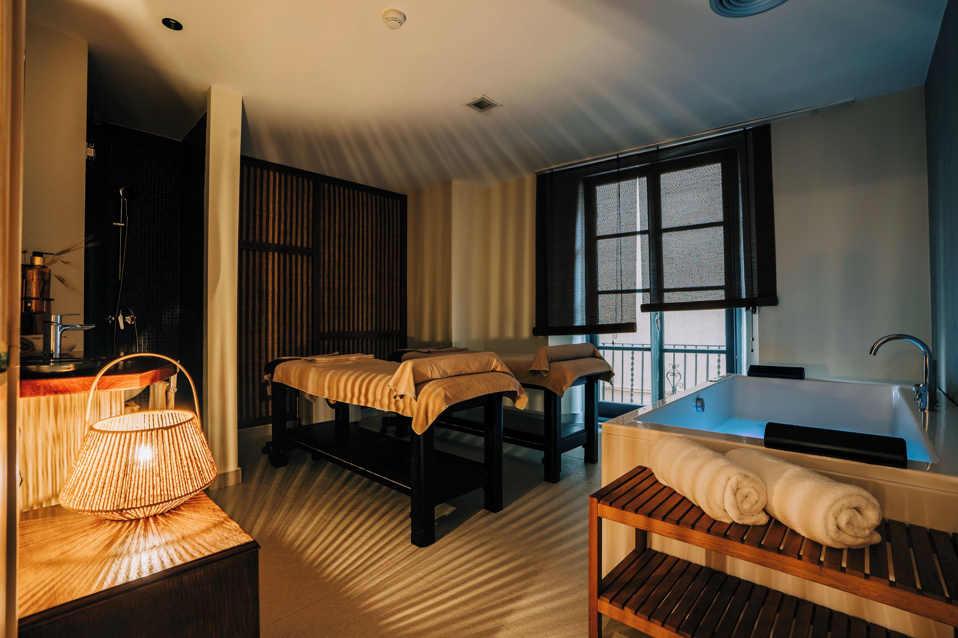 turkish bath/hammam, body treatments, prenatal massages, sports massages