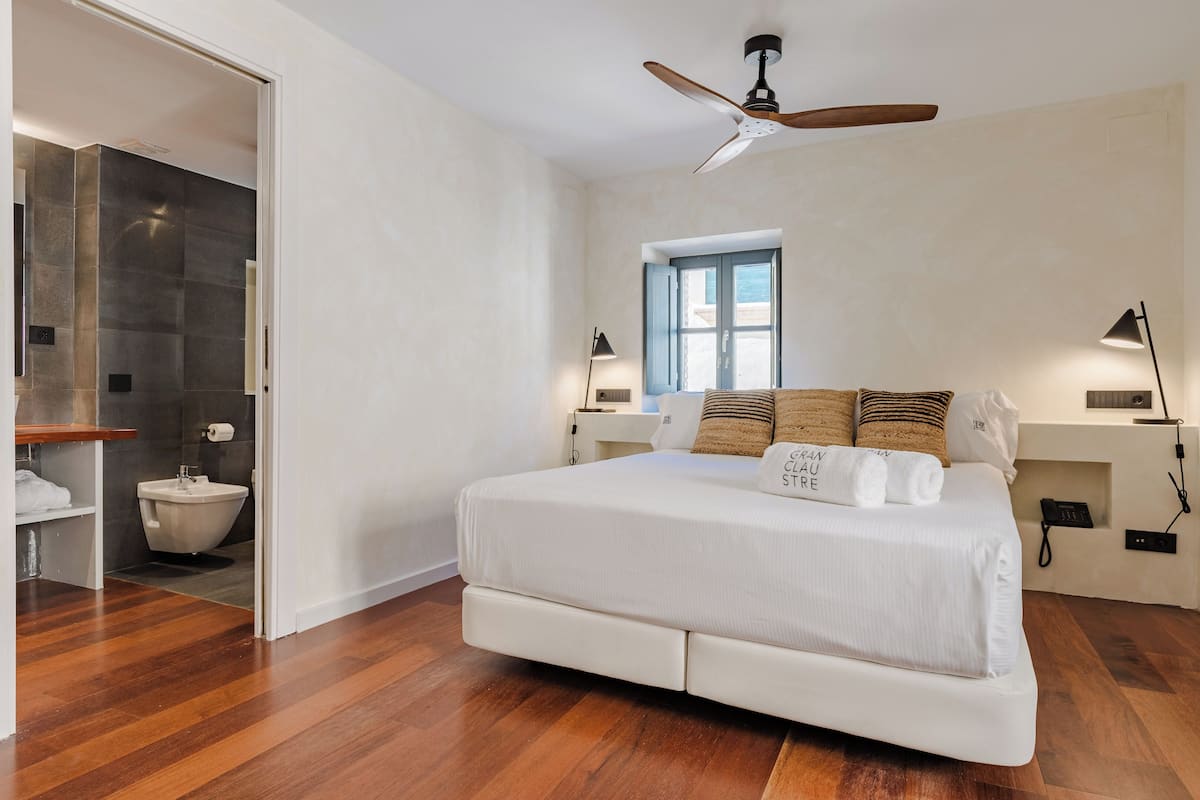 1 bedroom, minibar, in-room safe, free wifi