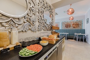 Daily buffet breakfast for a fee - The Porchester Hotel (London)