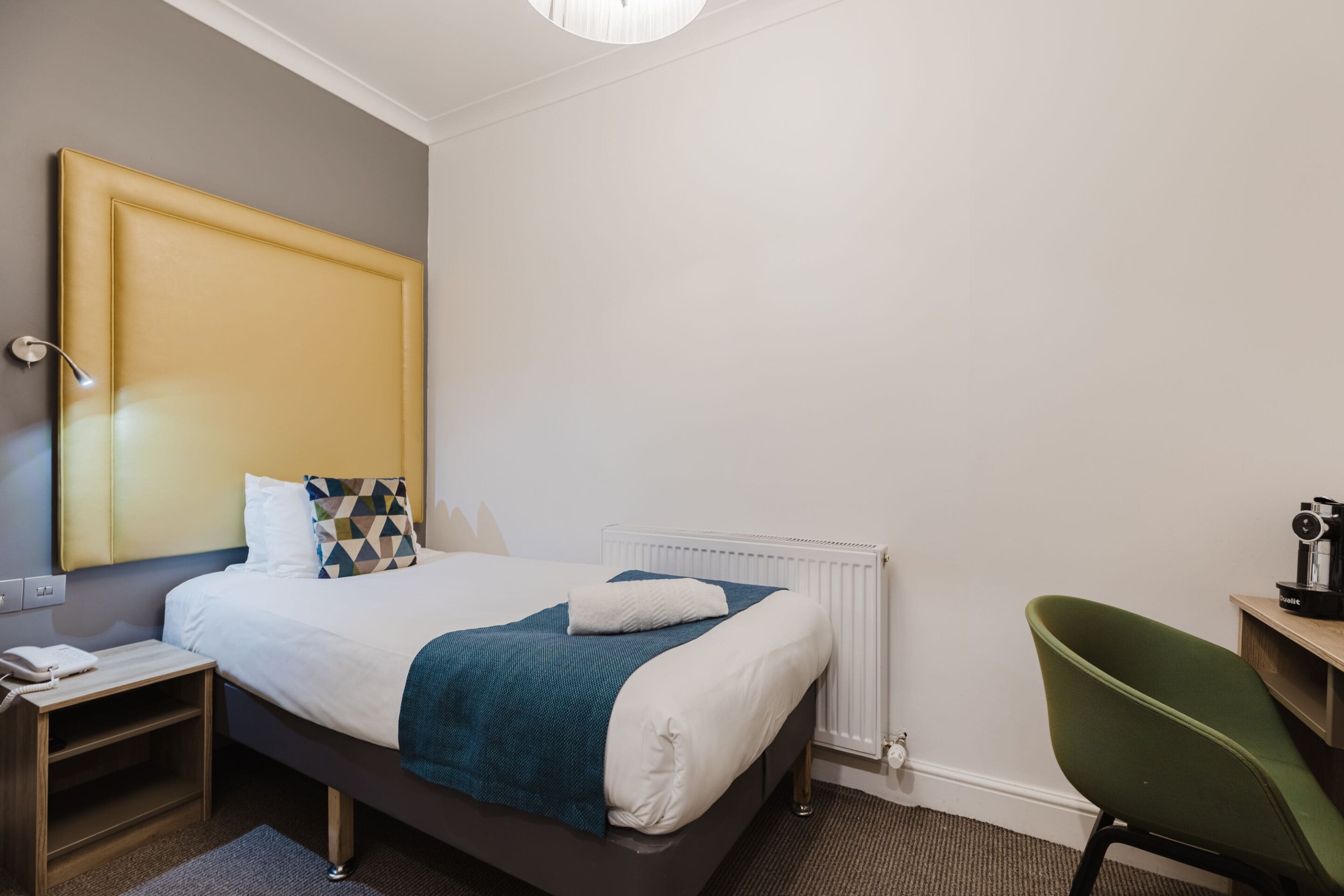Standard Single Room, Ensuite | In-room safe, desk, iron/ironing board, free WiFi