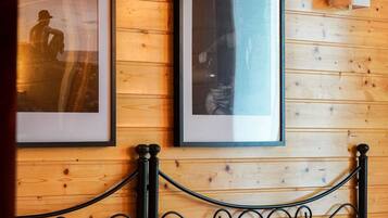 Standard Twin Room | Desk, soundproofing, free WiFi, bed sheets
