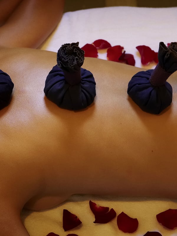 Sauna, hot tub, steam room, body treatments, hot stone massages