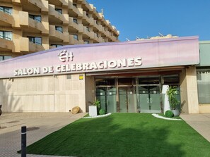Outdoor banquet area - Ejido Hotel (El Ejido)
