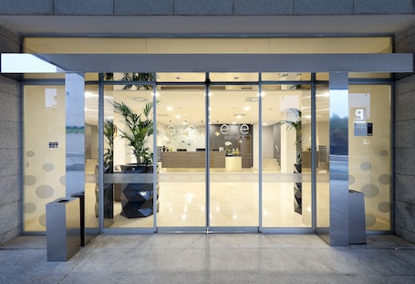 Property entrance. Exe Zaragoza WTC