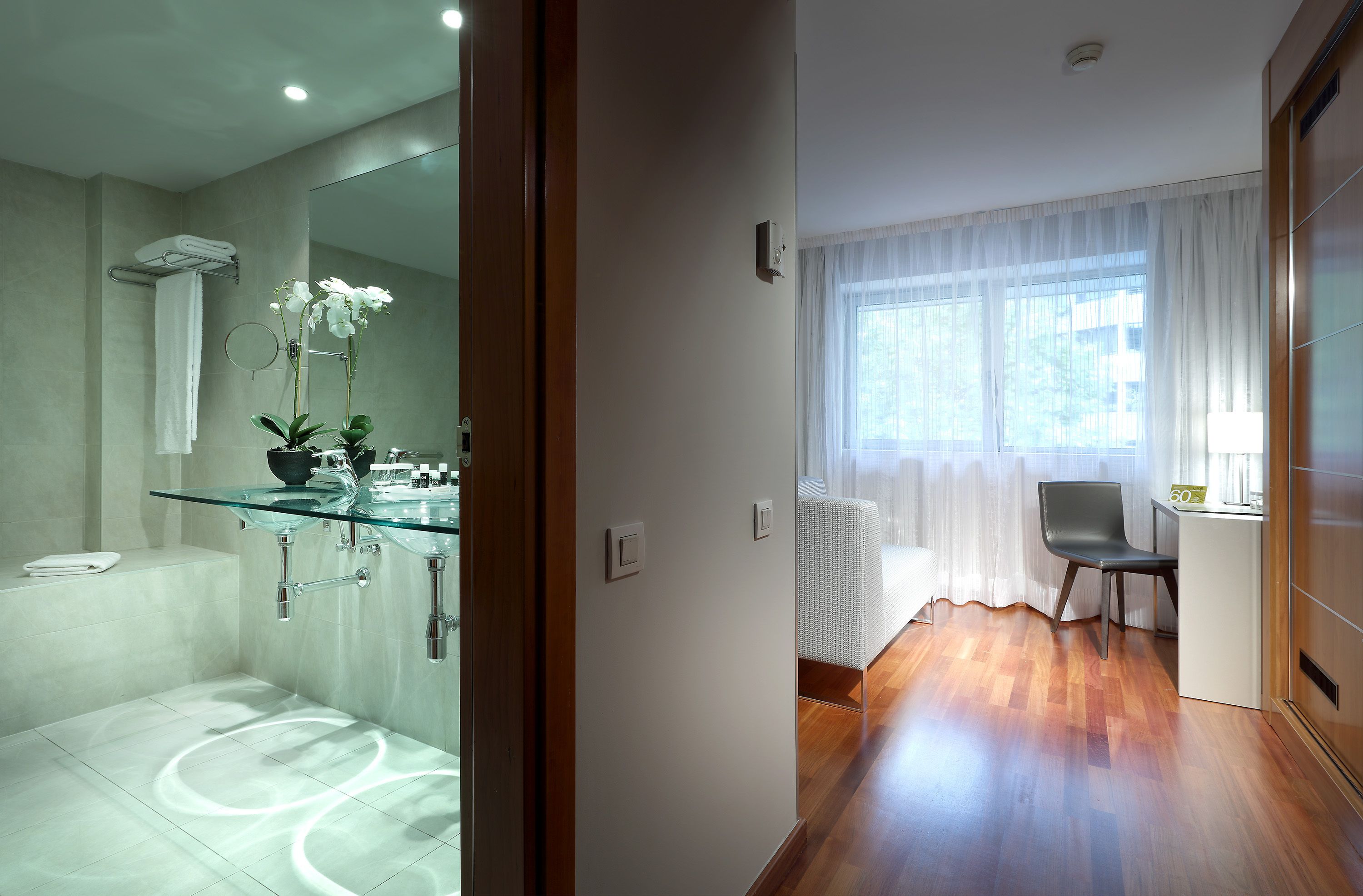 minibar, in-room safe, desk, soundproofing