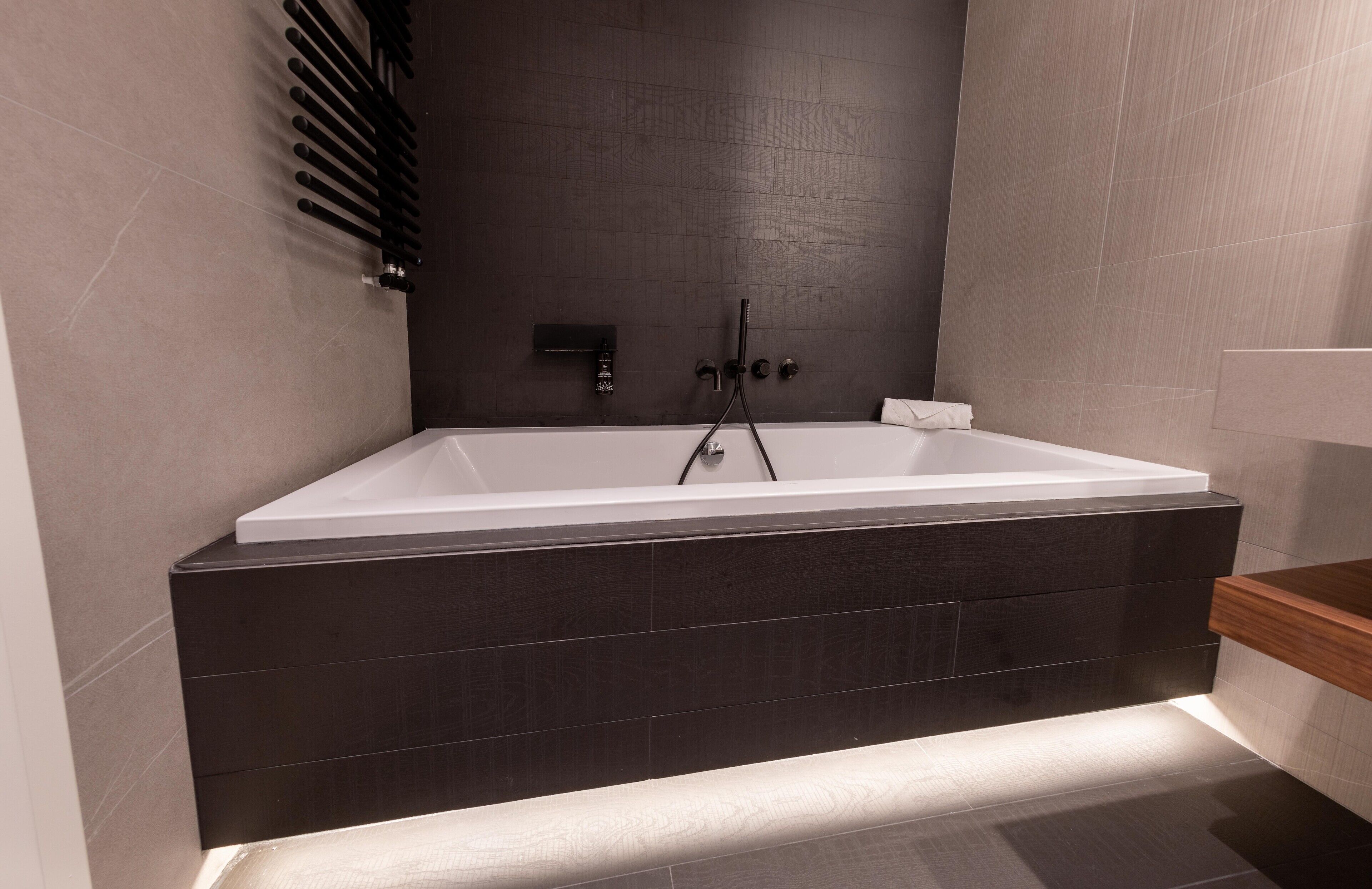 separate bathtub and shower, deep-soaking bathtub, free toiletries