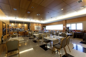Daily buffet breakfast for a fee