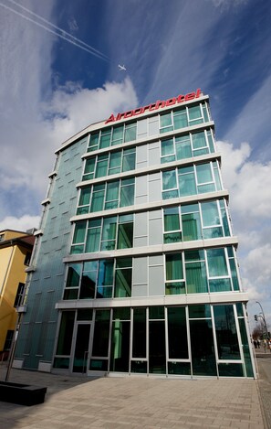 Front of property - Airporthotel Berlin Adlershof (Berlin)