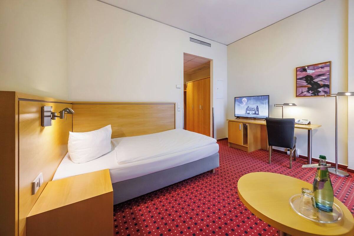Chambre Simple Affaires | 1 chambre, literie hypoallergénique, coffres-forts dans les chambres